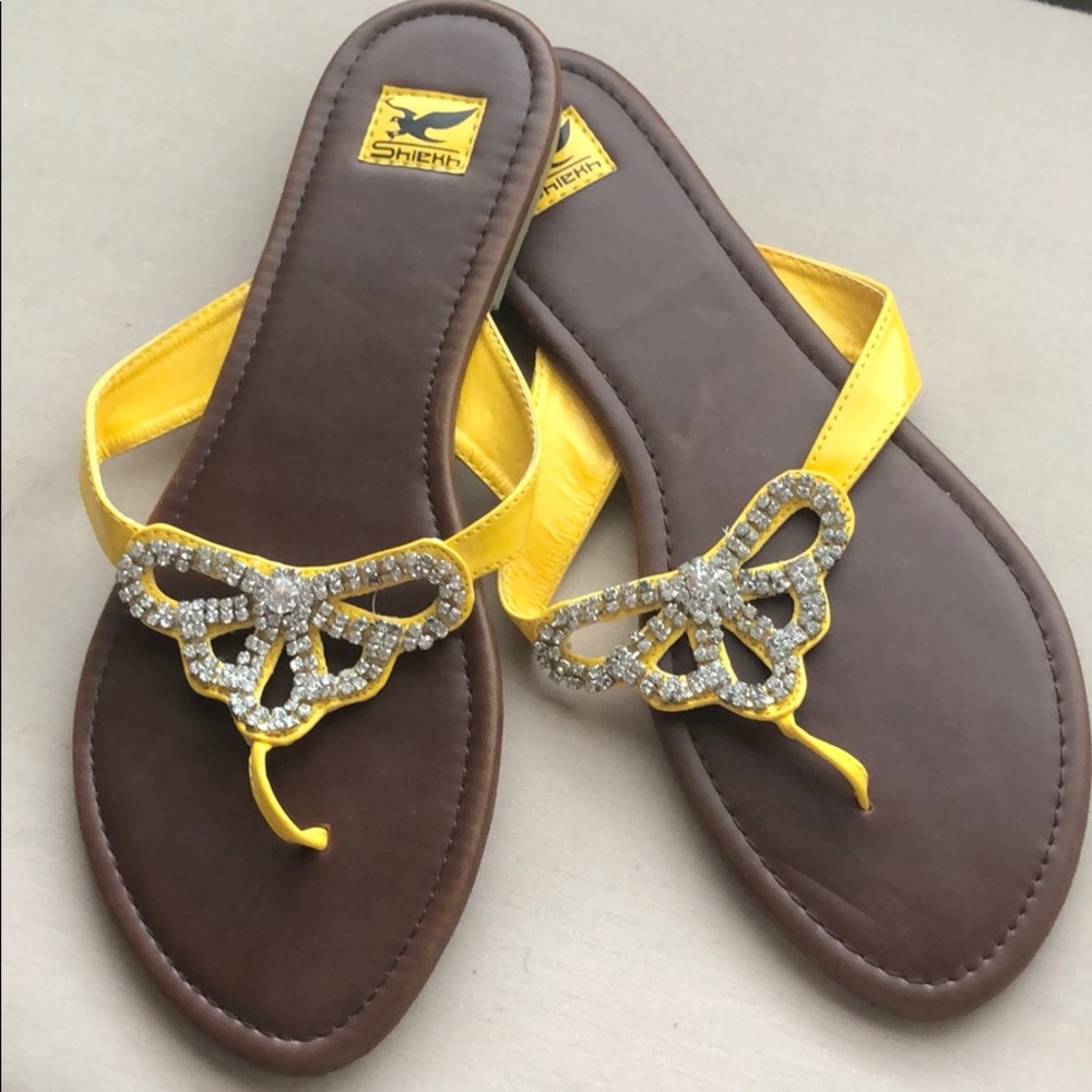 NWOT Shiekh yellow rhinestone sandals